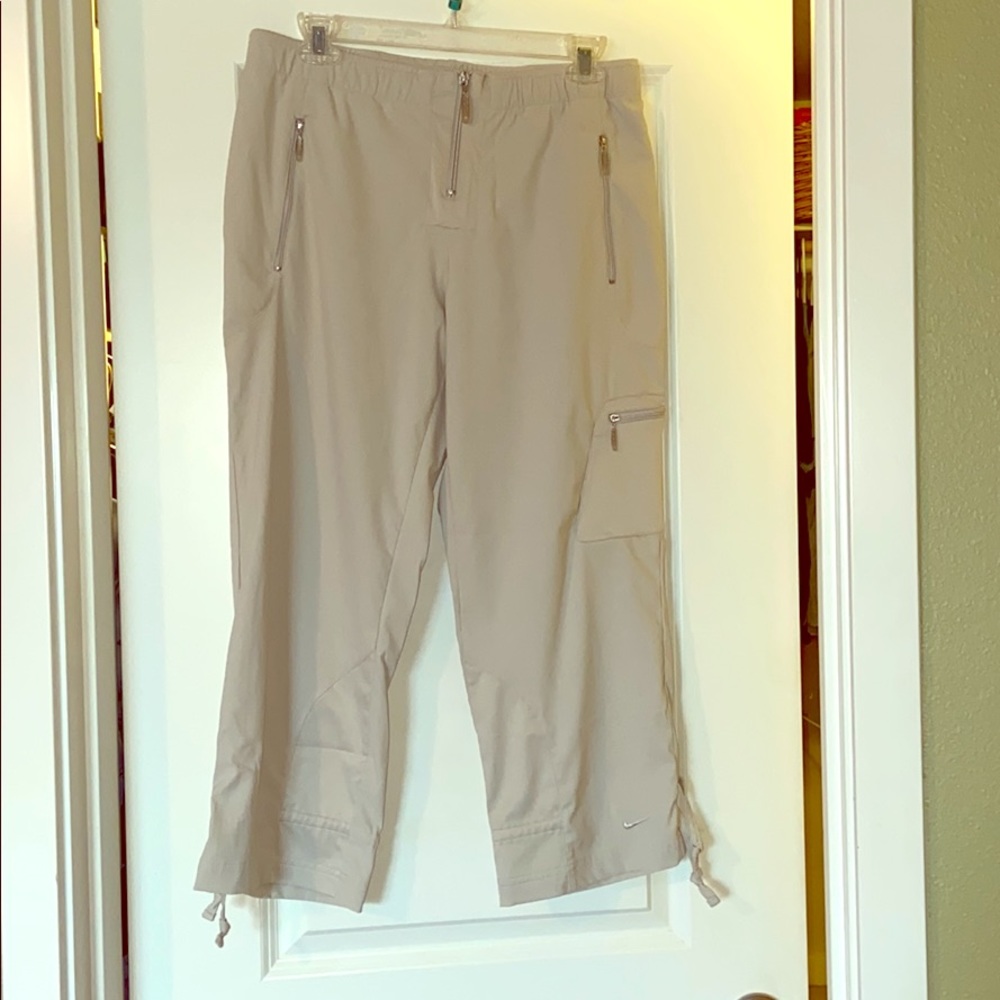 Nike golf capris